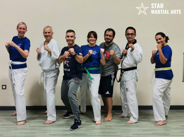 star-martial-arts-taekwondo-students-adults-master-cesar-001