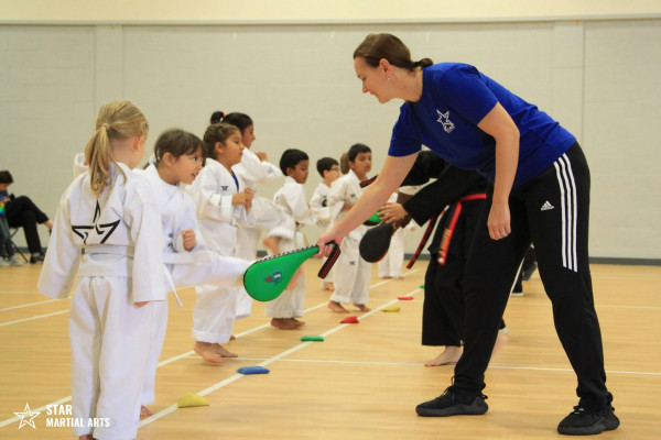 star-martial-arts-taekwondo-training-children-004